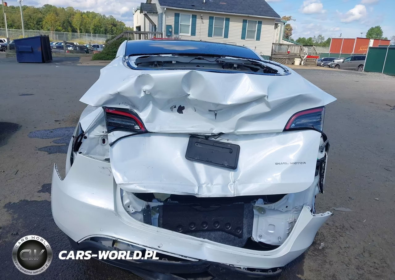 2022 Tesla Model Y Long Range Dual Motor All-Wheel Drive VIN:7SAYGDEEXNF457386 - 17