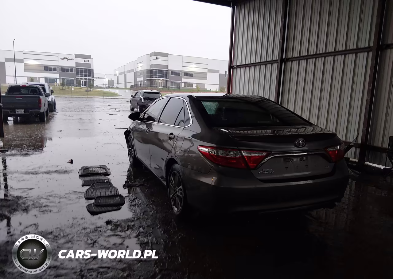 2017 Toyota Camry Se VIN:4T1BF1FK4HU662900 - 3