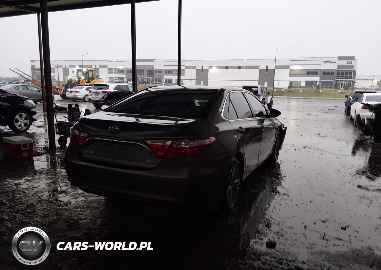 2017 Toyota Camry Se VIN:4T1BF1FK4HU662900 - 4
