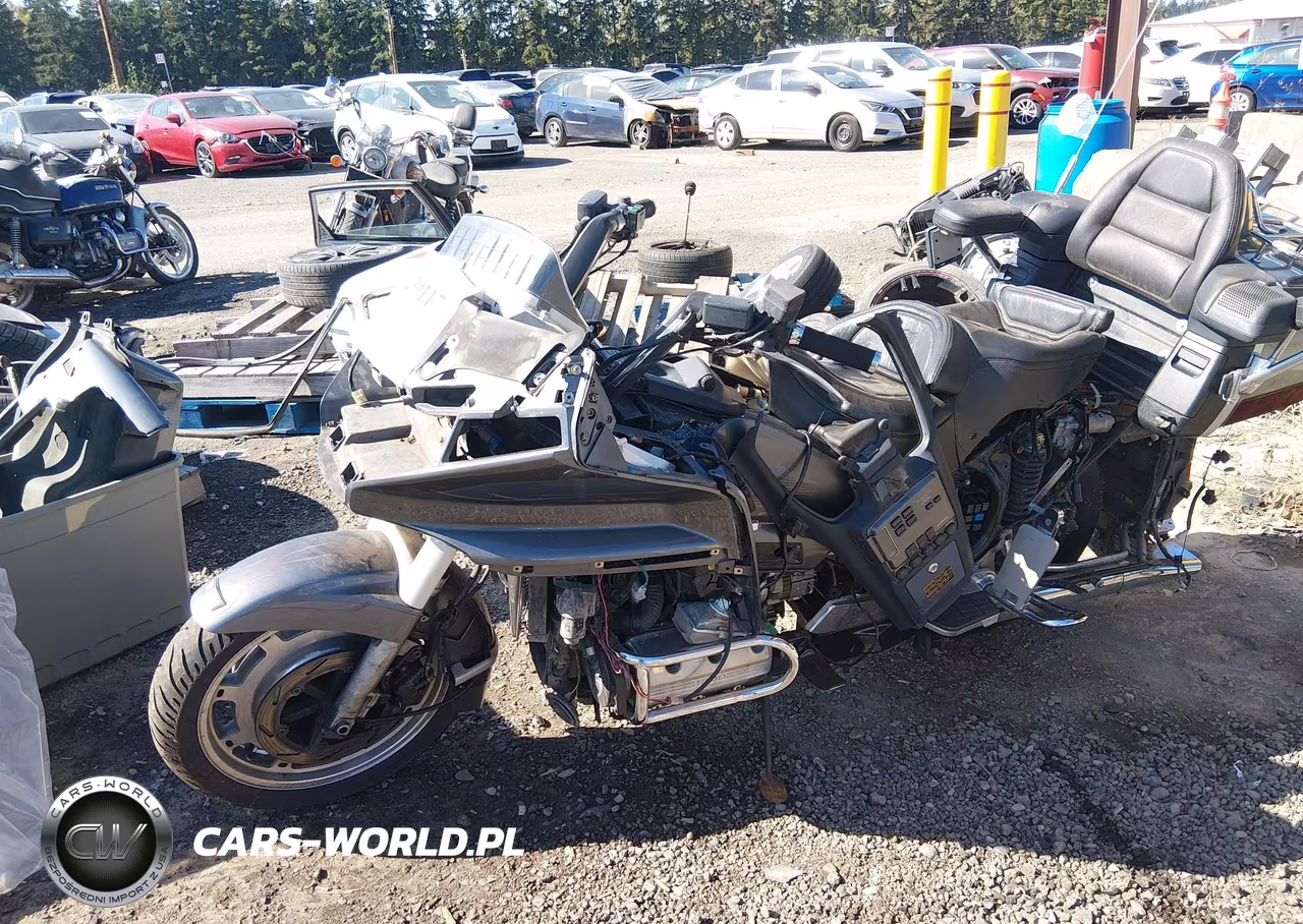 1988 Honda Gl1500 VIN:1HFSC2205JA008573 - 2
