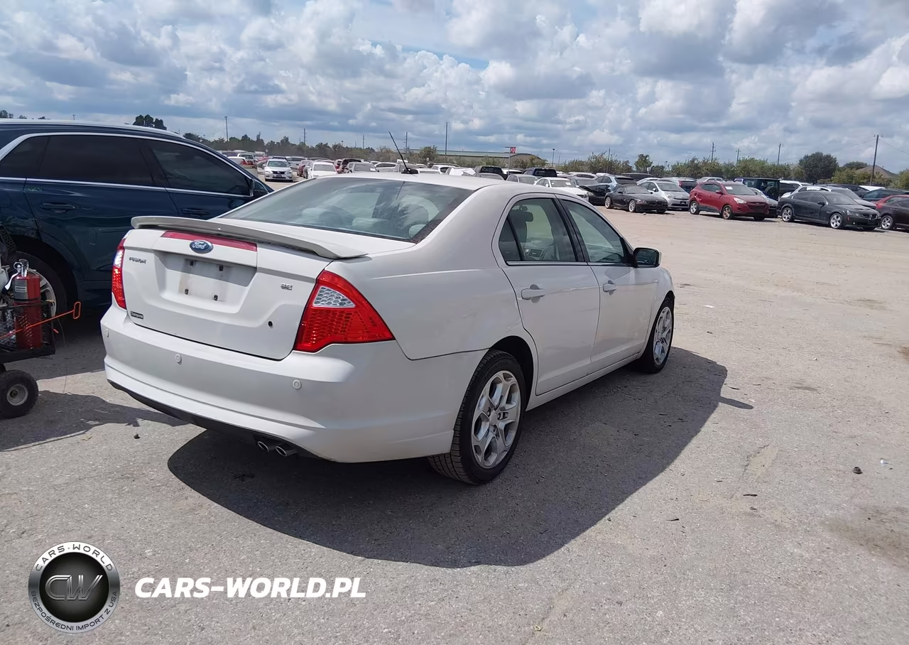 2010 Ford Fusion Se VIN:3FAHP0HA8AR221235 - 4