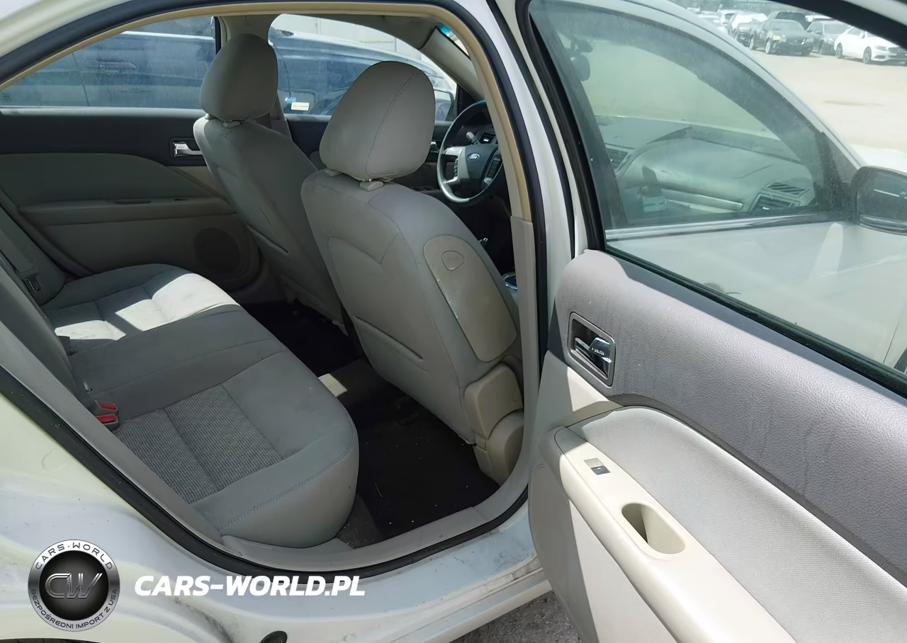 2010 Ford Fusion Se VIN:3FAHP0HA8AR221235 - 8