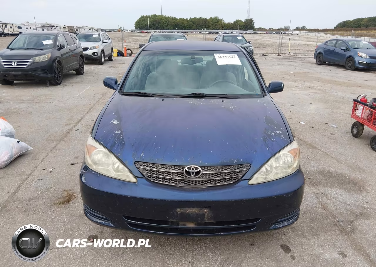 2002 Toyota Camry Le VIN:4T1BE32K12U594373 - 13