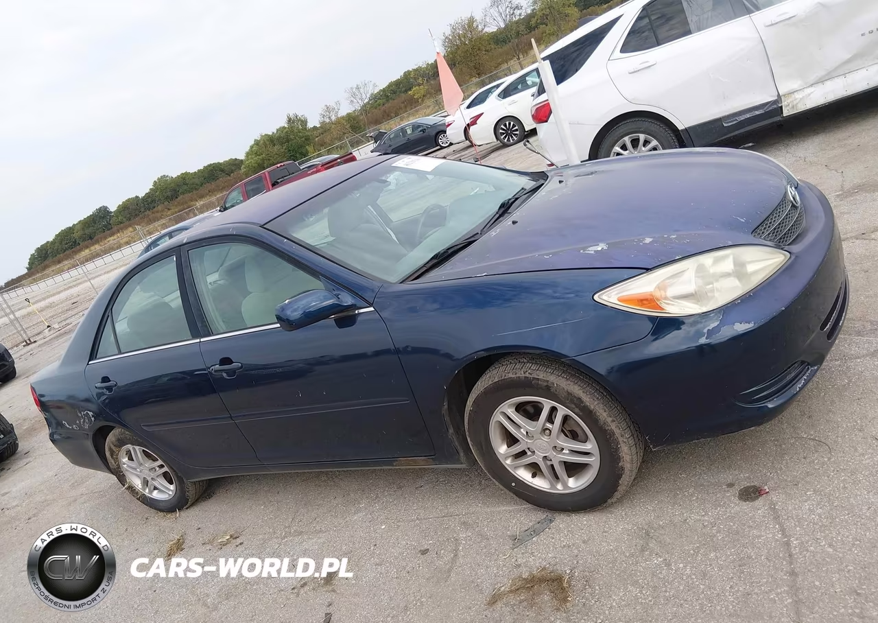 2002 Toyota Camry Le VIN:4T1BE32K12U594373 - 14