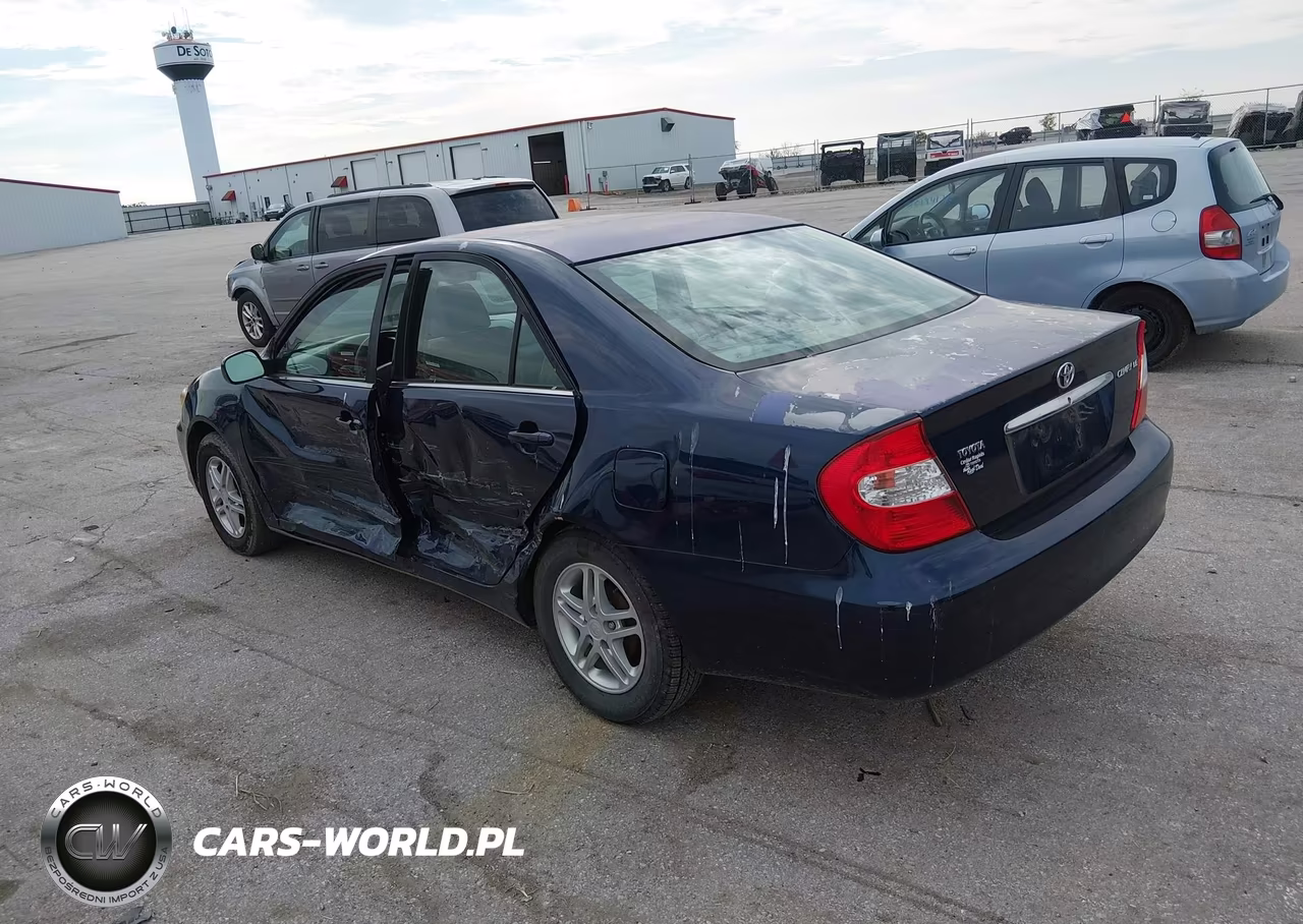 2002 Toyota Camry Le VIN:4T1BE32K12U594373 - 3