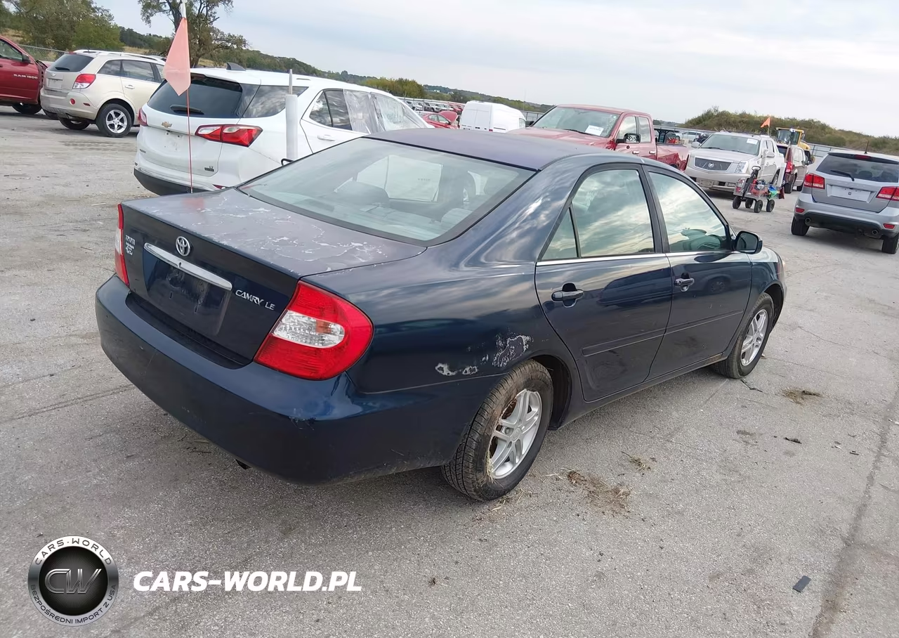 2002 Toyota Camry Le VIN:4T1BE32K12U594373 - 4