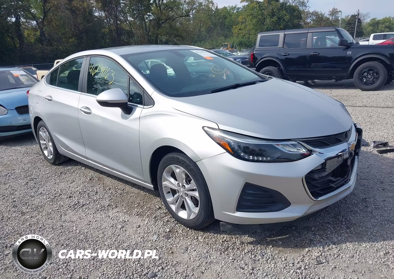 2019 Chevrolet Cruze Lt – zdjęcie 1 z 19