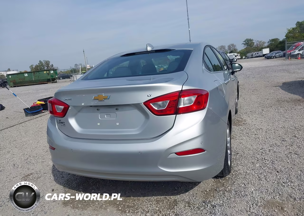 2019 Chevrolet Cruze Lt VIN:1G1BE5SM6K7118340 - 17