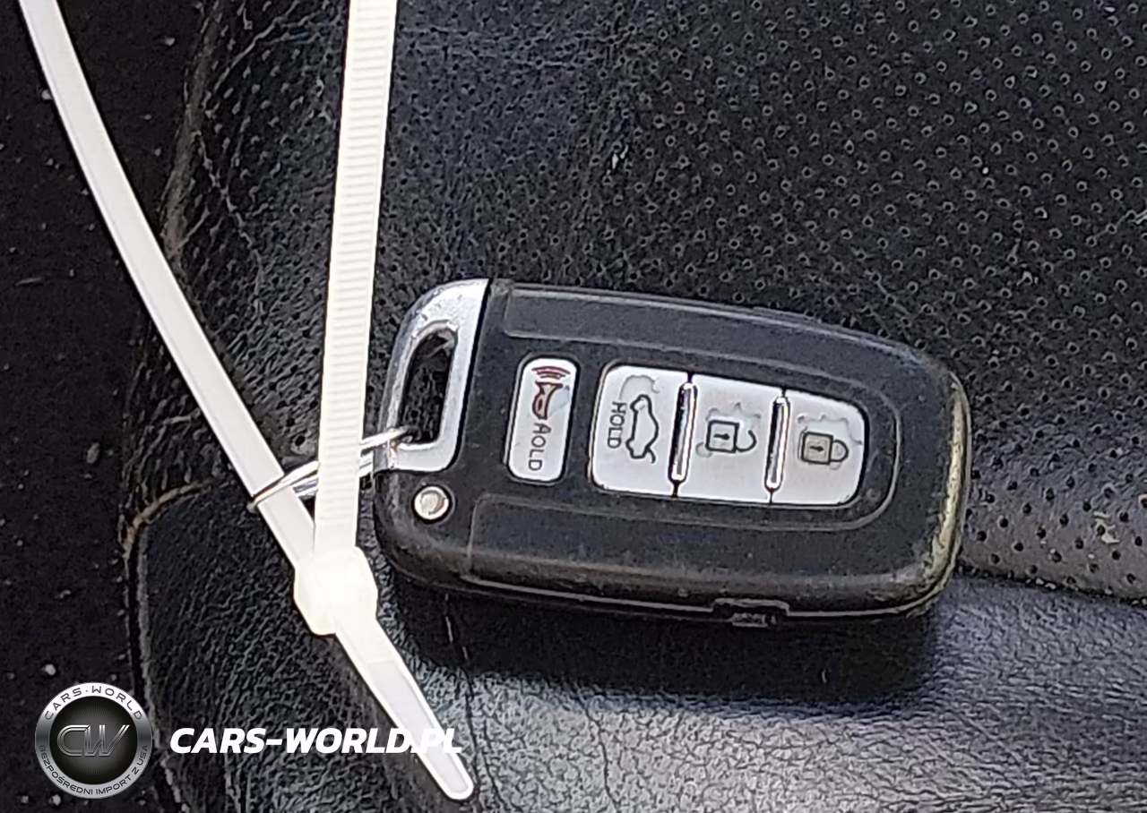 2010 Hyundai Genesis 3.8 Track VIN:KMHHU6KH1AU027503 - 11