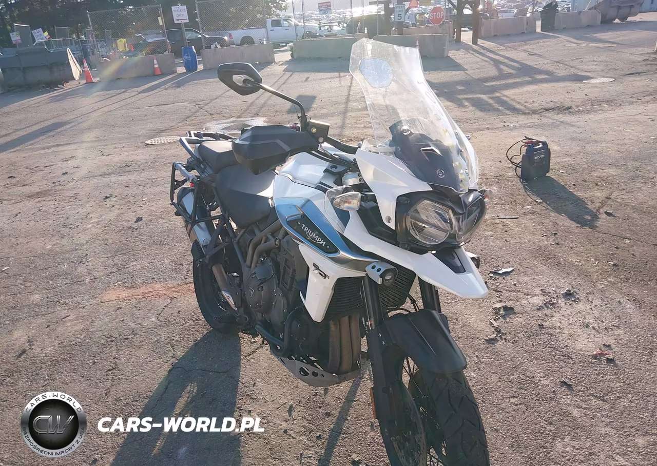 2018 Triumph Motorcycle Explorer Xcx – zdjęcie 1 z 15