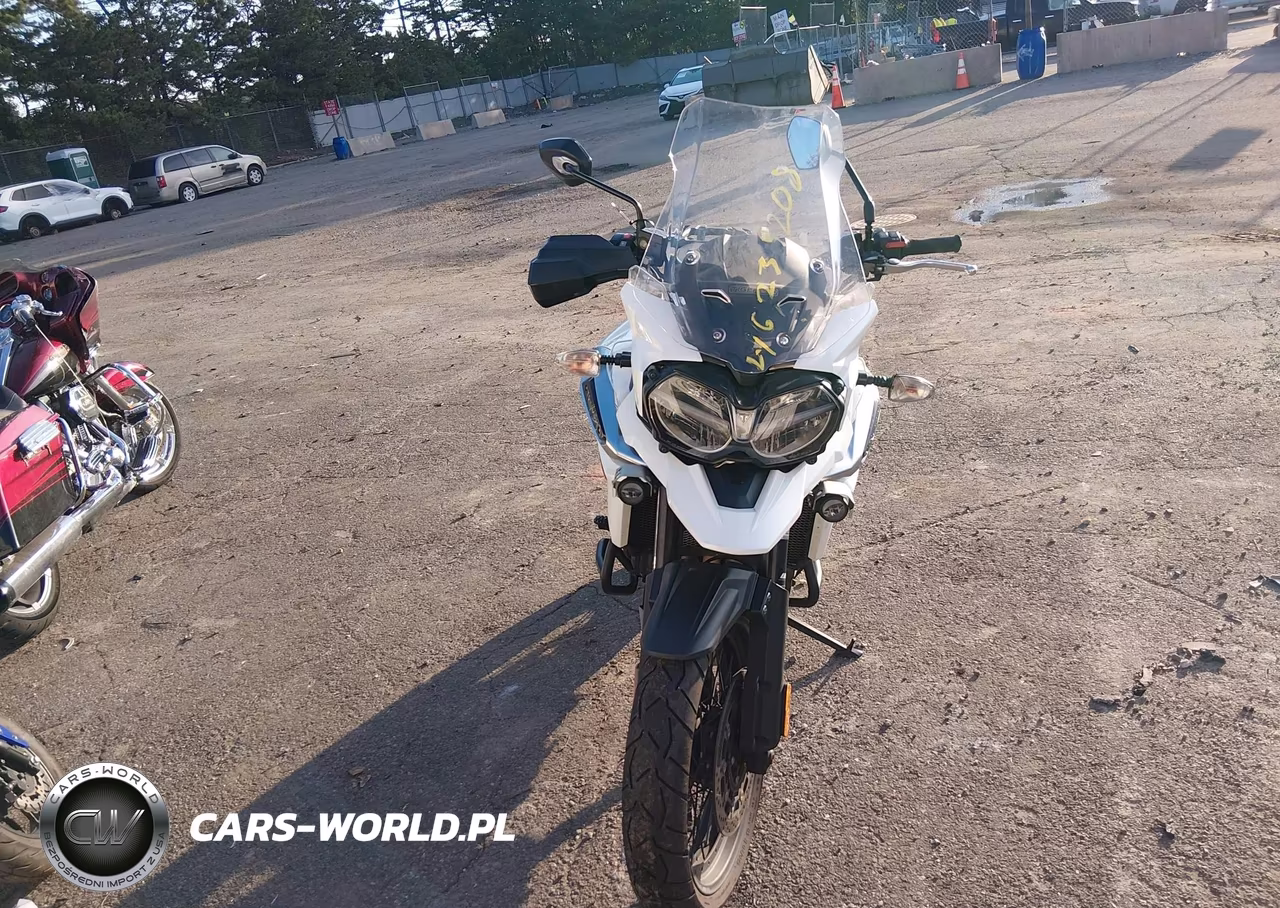 2018 Triumph Motorcycle Explorer Xcx VIN:SMTF43XB2JJ885631 - 5