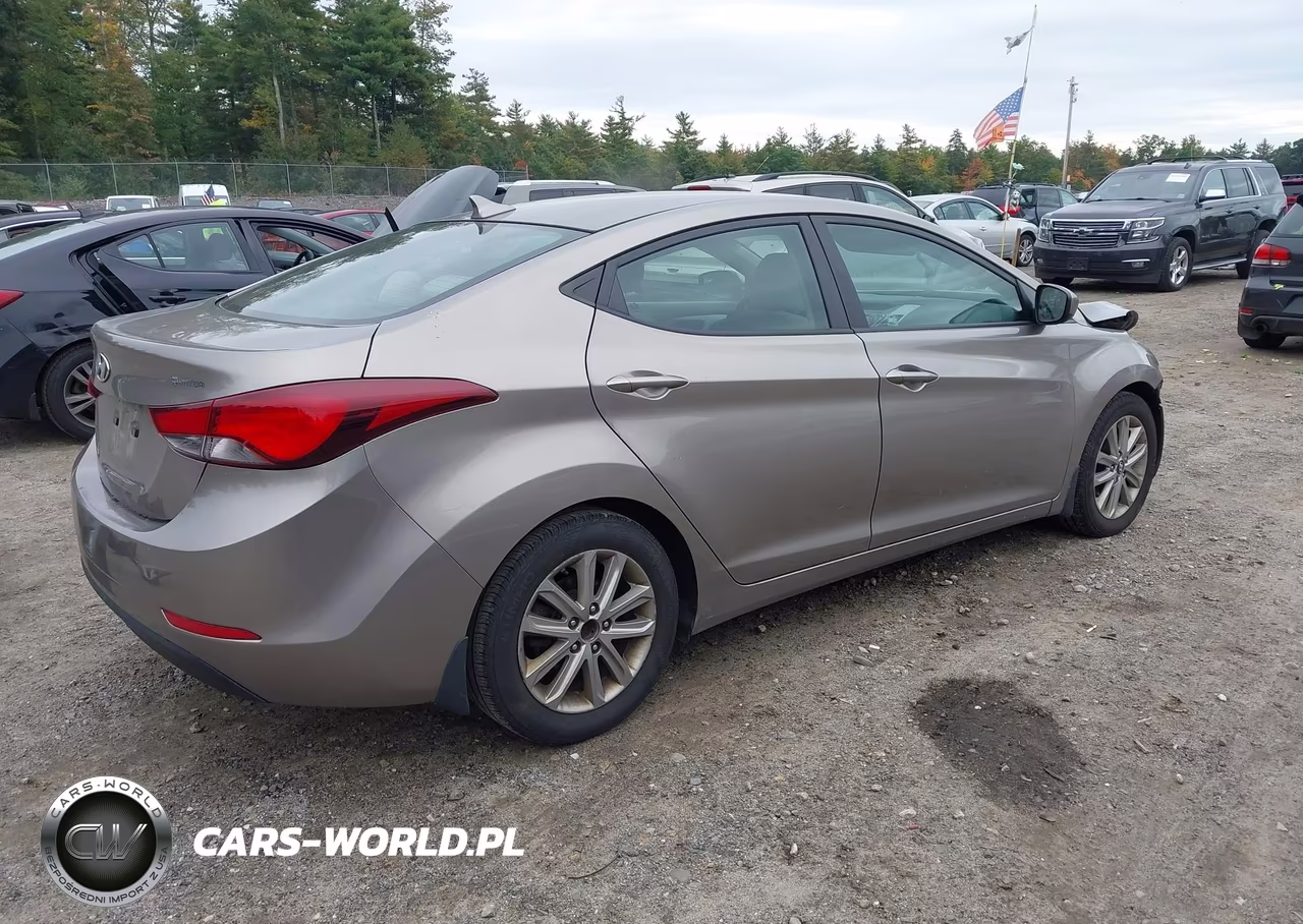 2015 Hyundai Elantra Se VIN:5NPDH4AE4FH561342 - 4