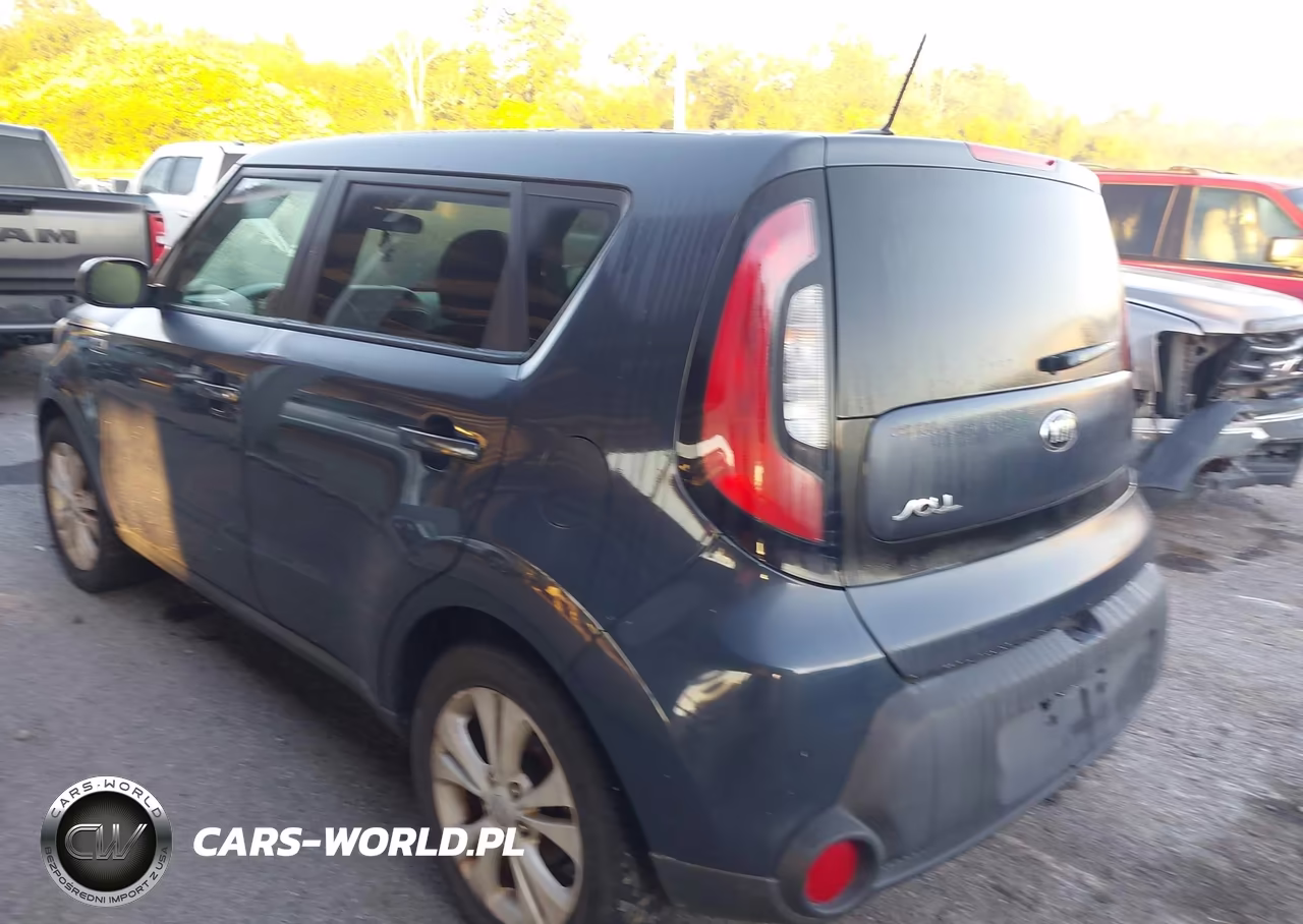 2015 Kia Soul + VIN:KNDJP3A55F7178773 - 3