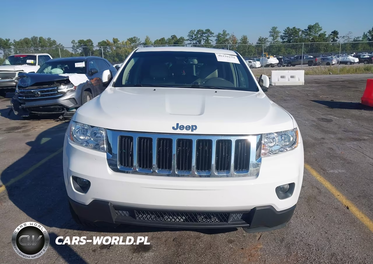 2013 Jeep Grand Cherokee Laredo VIN:1C4RJEAT0DC514171 - 13