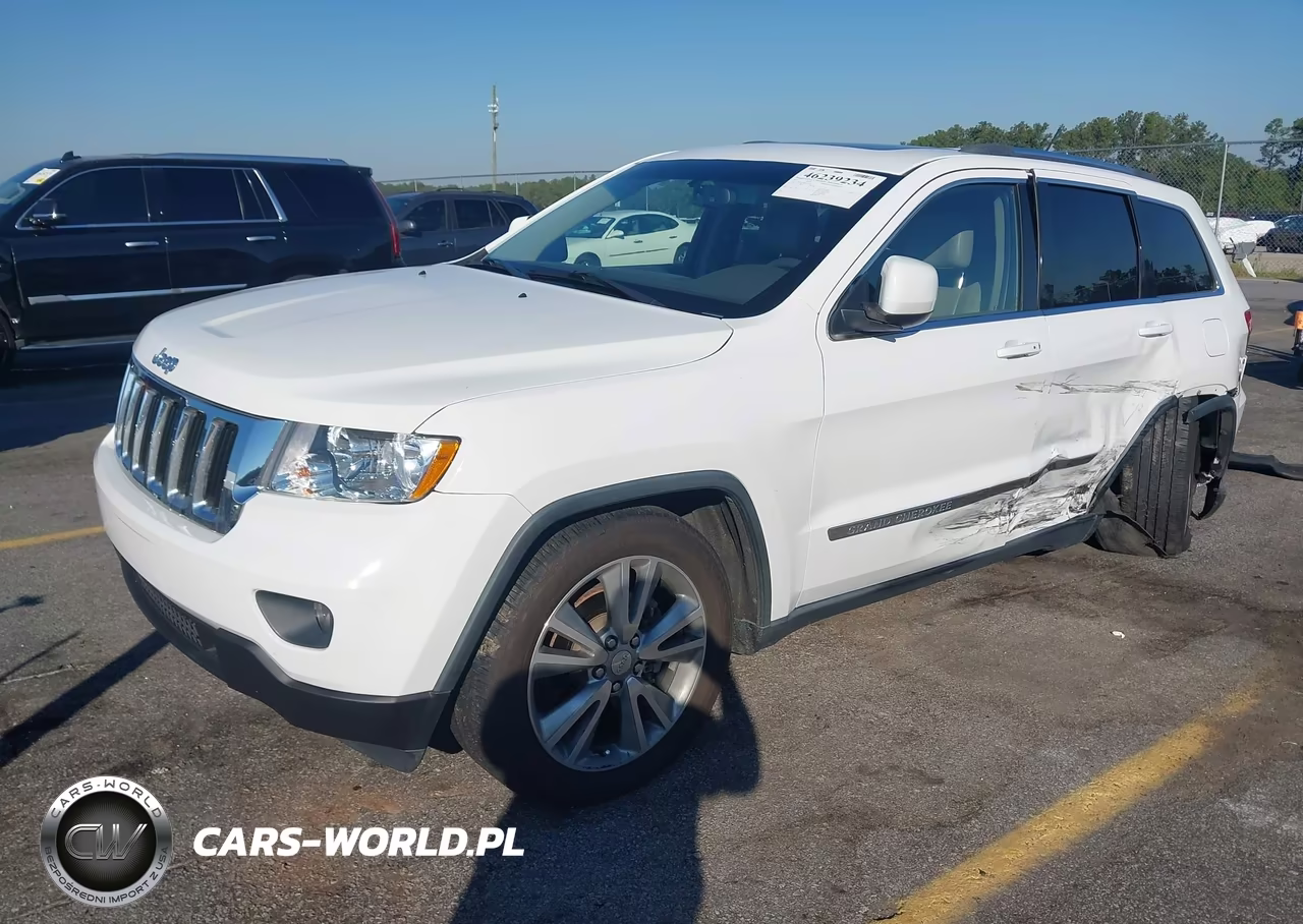 2013 Jeep Grand Cherokee Laredo VIN:1C4RJEAT0DC514171 - 2