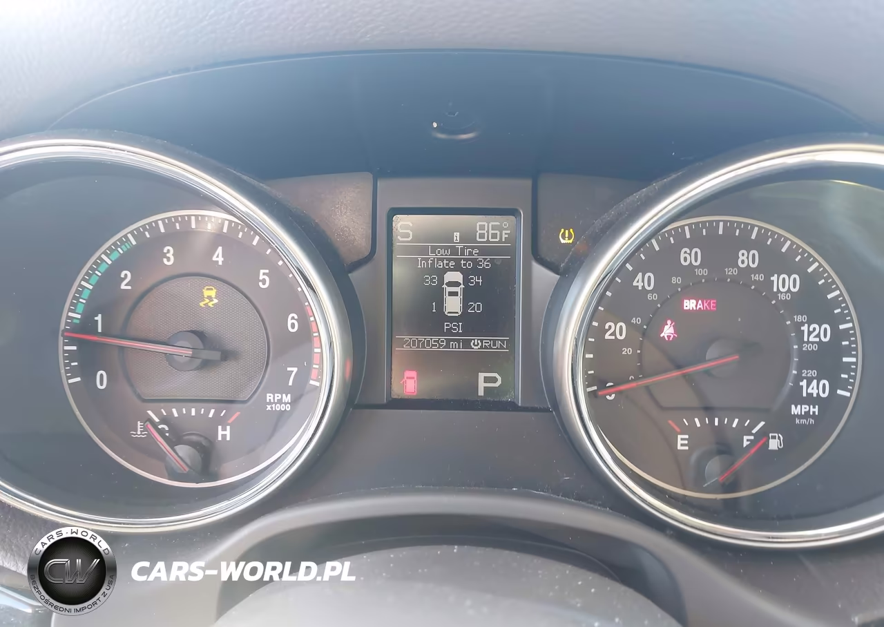 2013 Jeep Grand Cherokee Laredo VIN:1C4RJEAT0DC514171 - 7