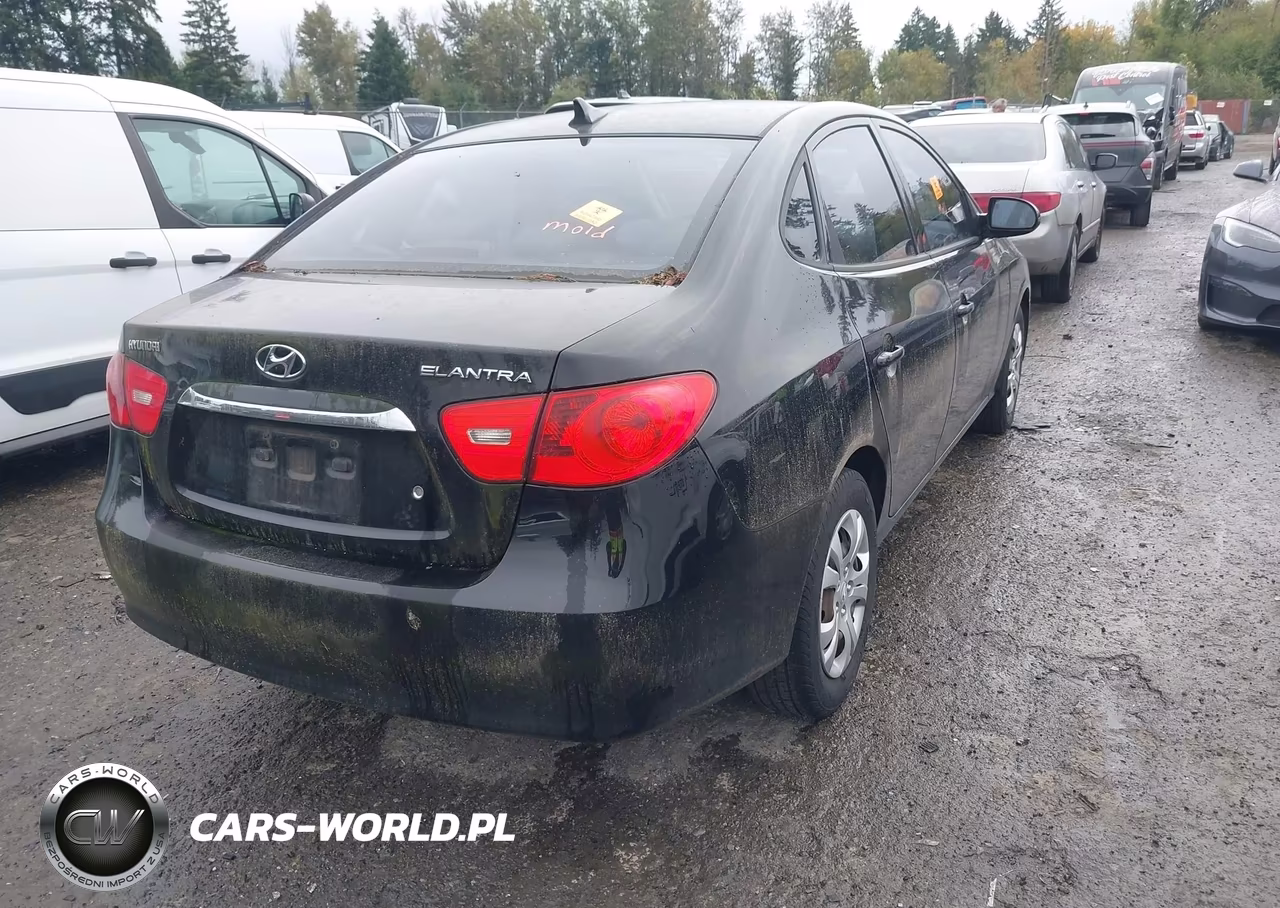 2010 Hyundai Elantra Gls VIN:KMHDU4AD2AU929482 - 4