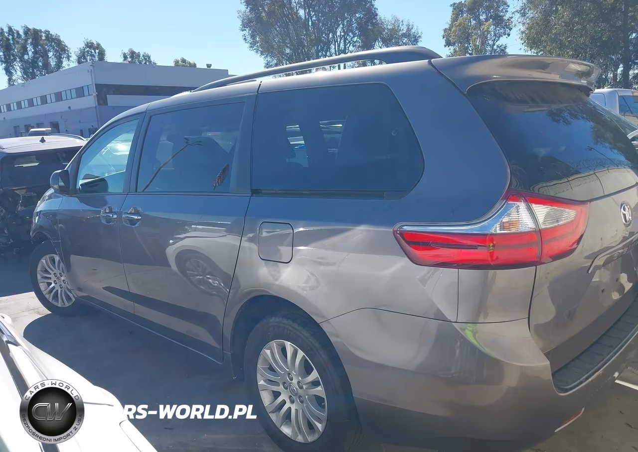 2017 Toyota Sienna Xle 8 Passenger VIN:5TDYZ3DC3HS848610 - 14