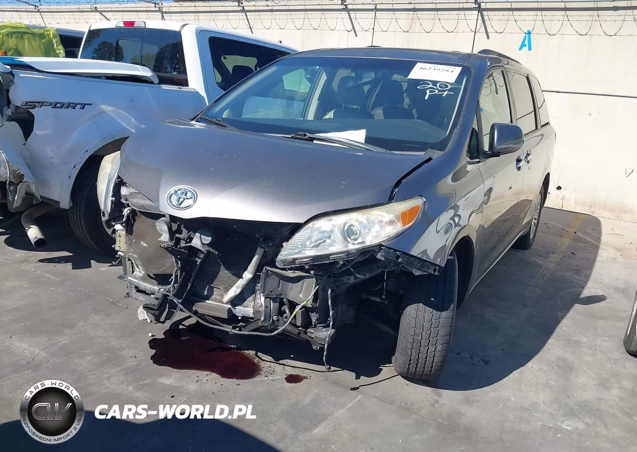2017 Toyota Sienna Xle 8 Passenger VIN:5TDYZ3DC3HS848610 - 2