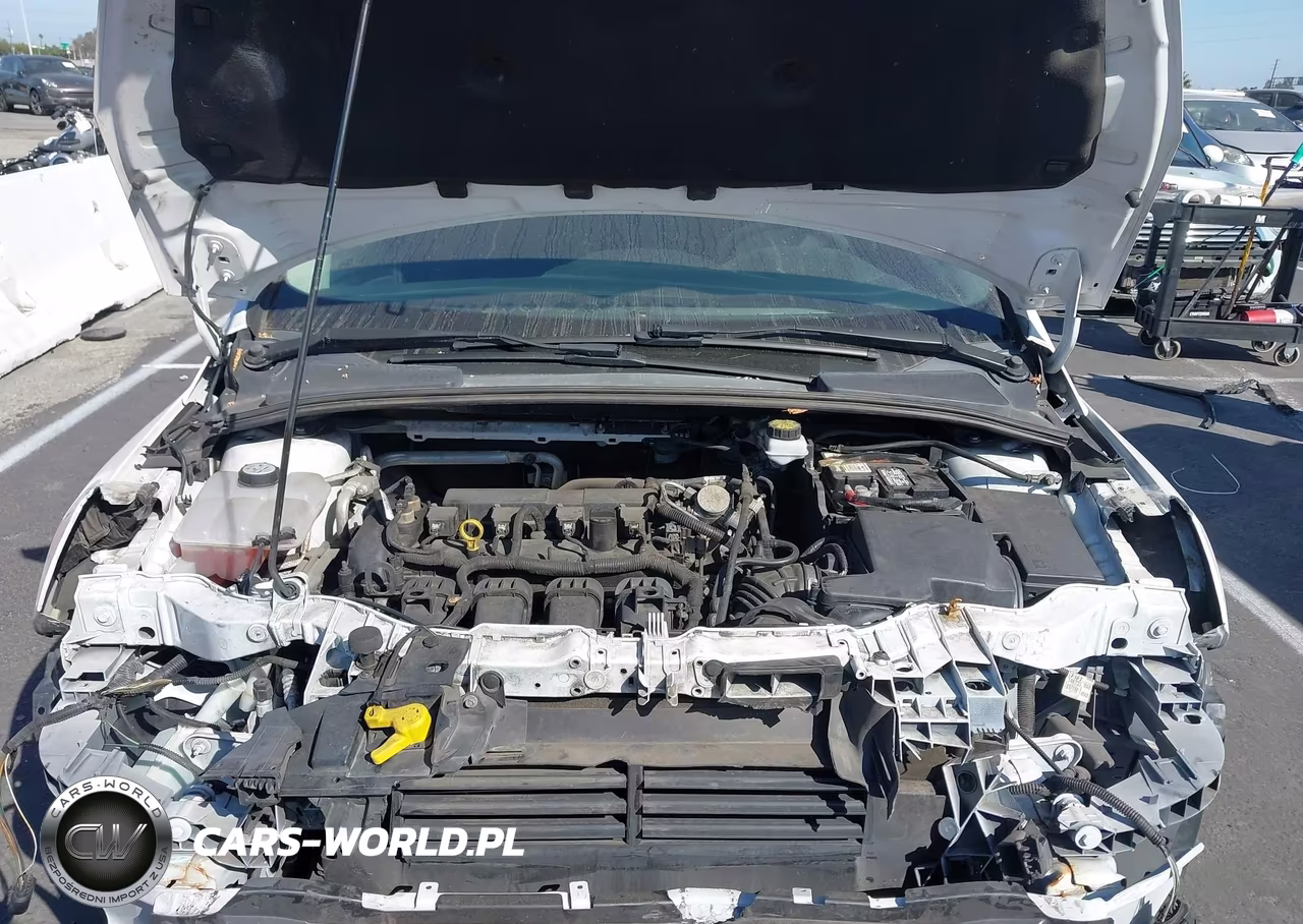 2018 Ford Focus S VIN:1FADP3E26JL323077 - 10
