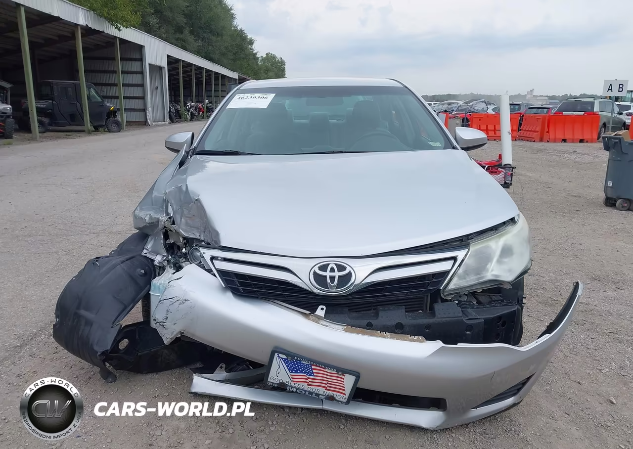 2014 Toyota Camry Le VIN:4T4BF1FK1ER394941 - 12
