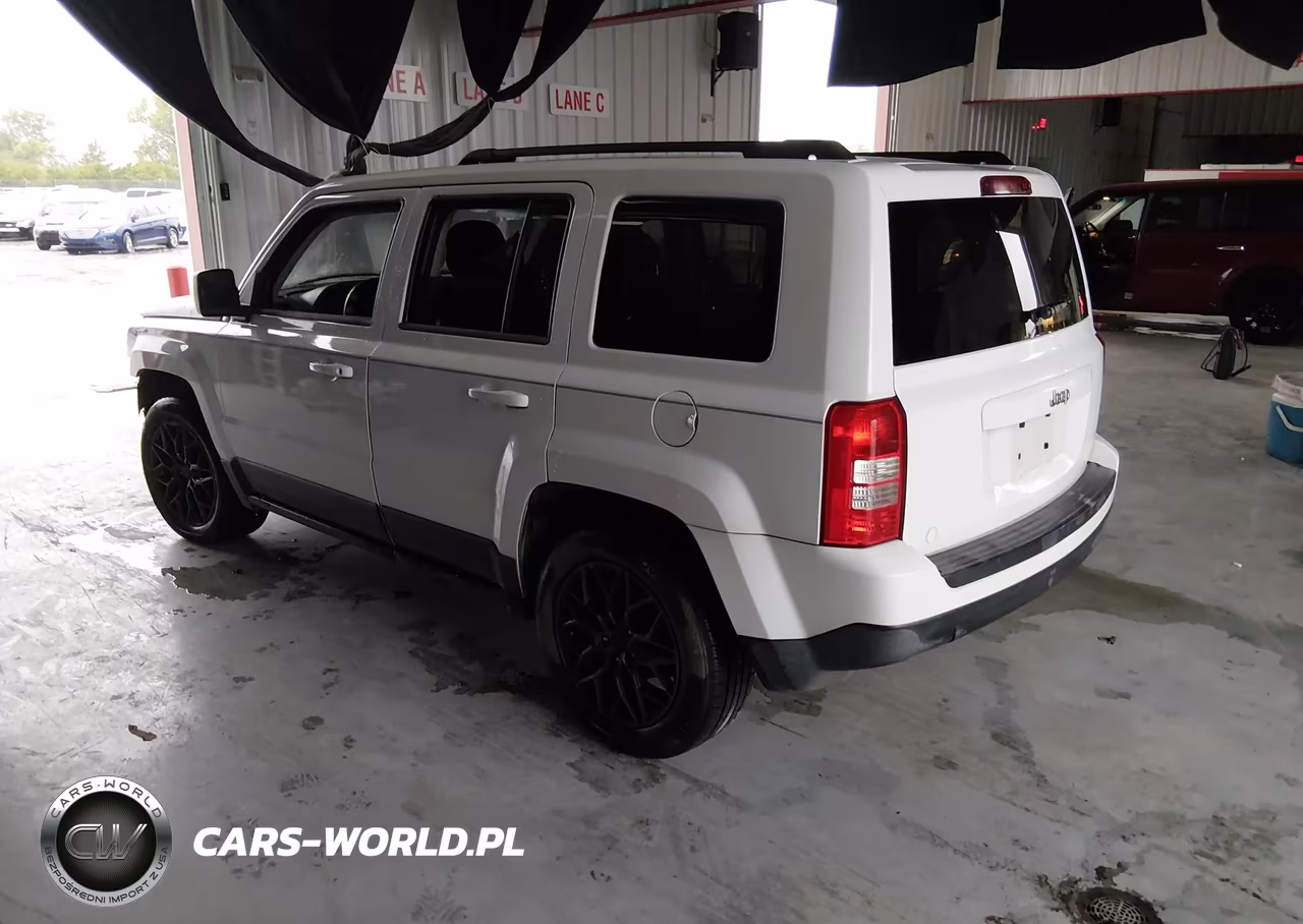 2015 Jeep Patriot VIN:1C4NJPBB5FD118427 - 3