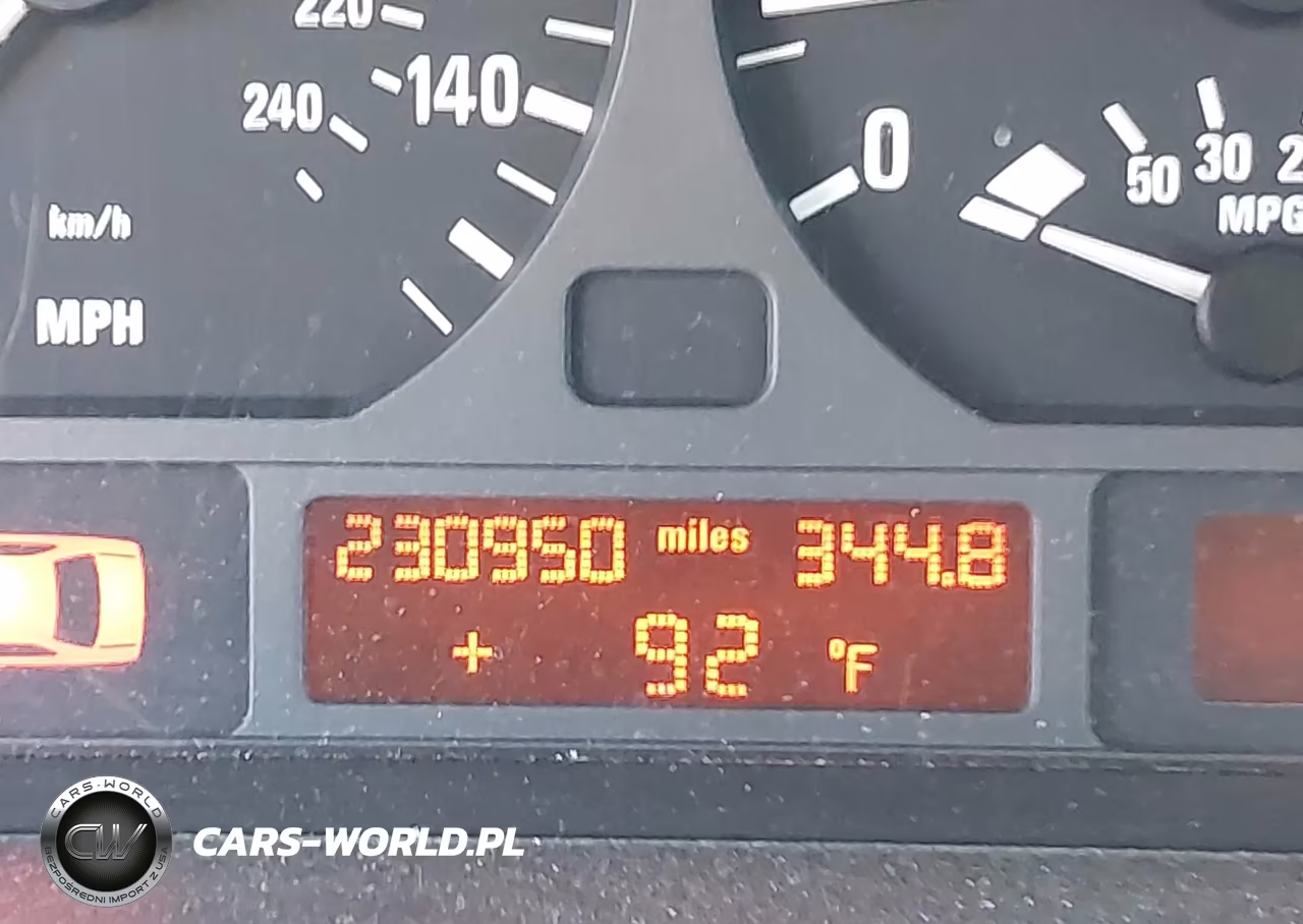 2004 BMW 325Xit VIN:WBAEP33404PF04174 - 16