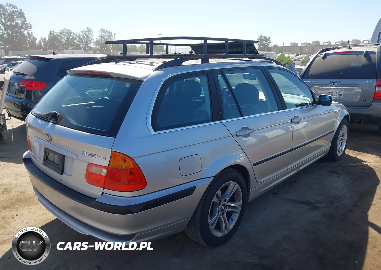2004 BMW 325Xit VIN:WBAEP33404PF04174 - 4