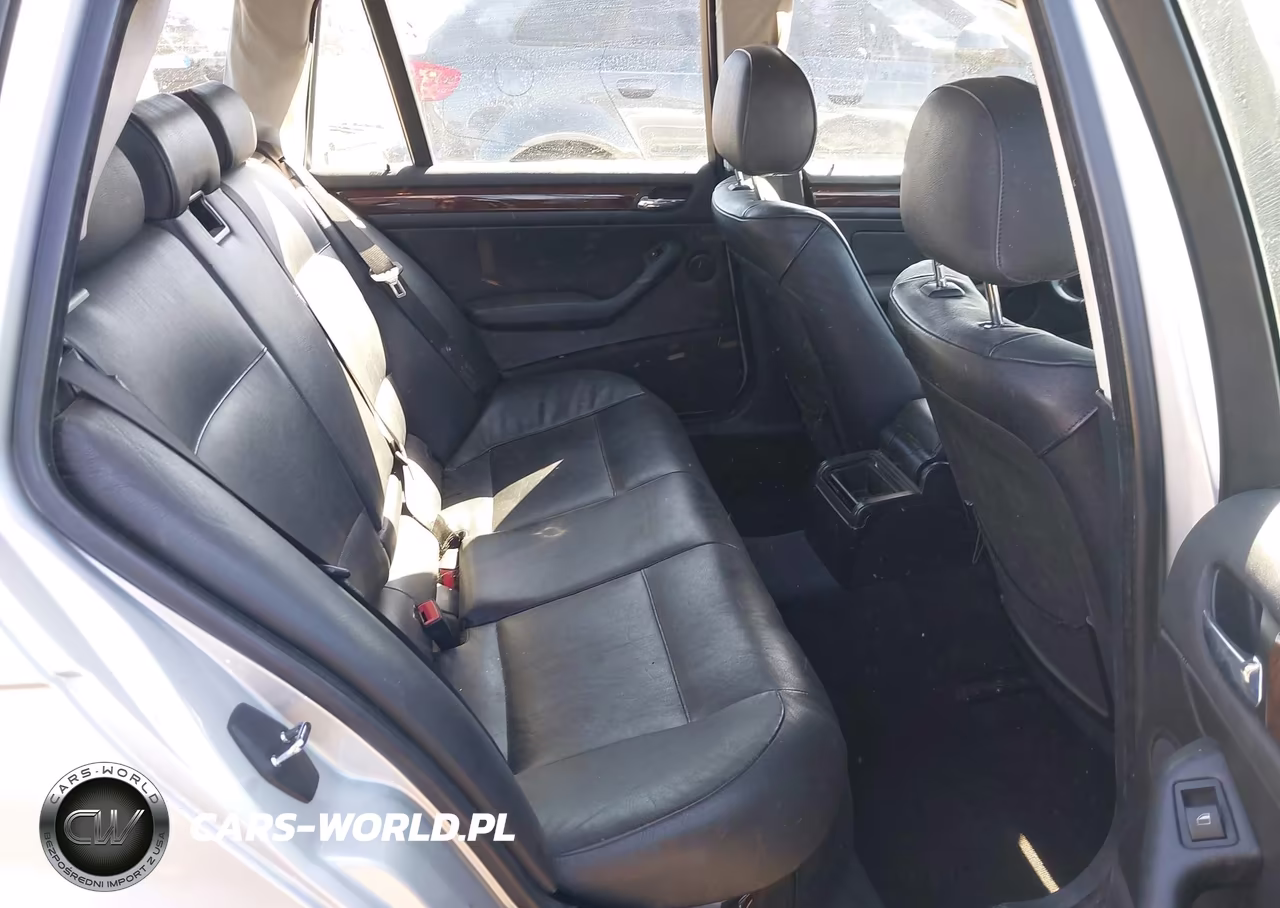 2004 BMW 325Xit VIN:WBAEP33404PF04174 - 8