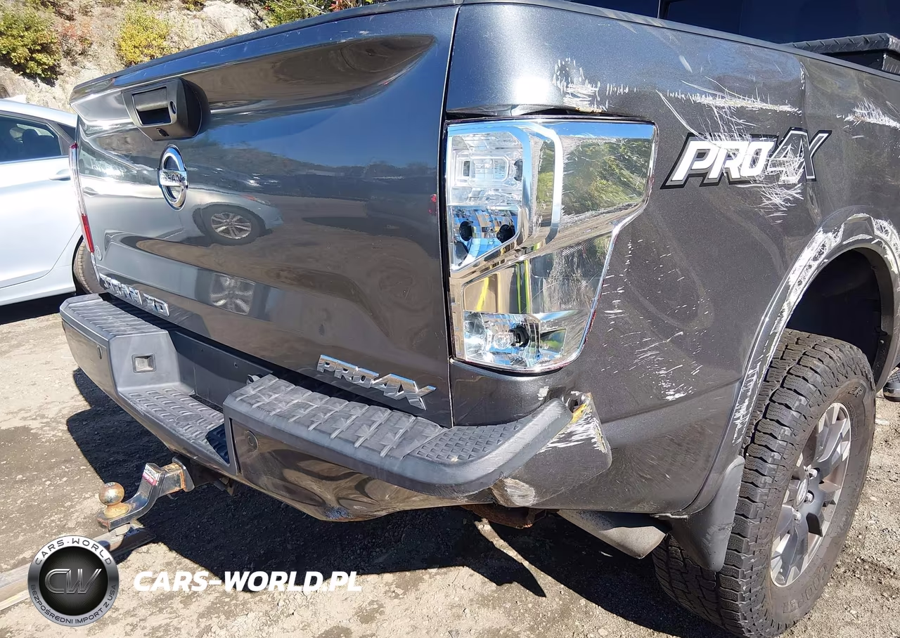 2016 Nissan Titan Xd Pro-4X Diesel VIN:1N6BA1F46GN502351 - 17