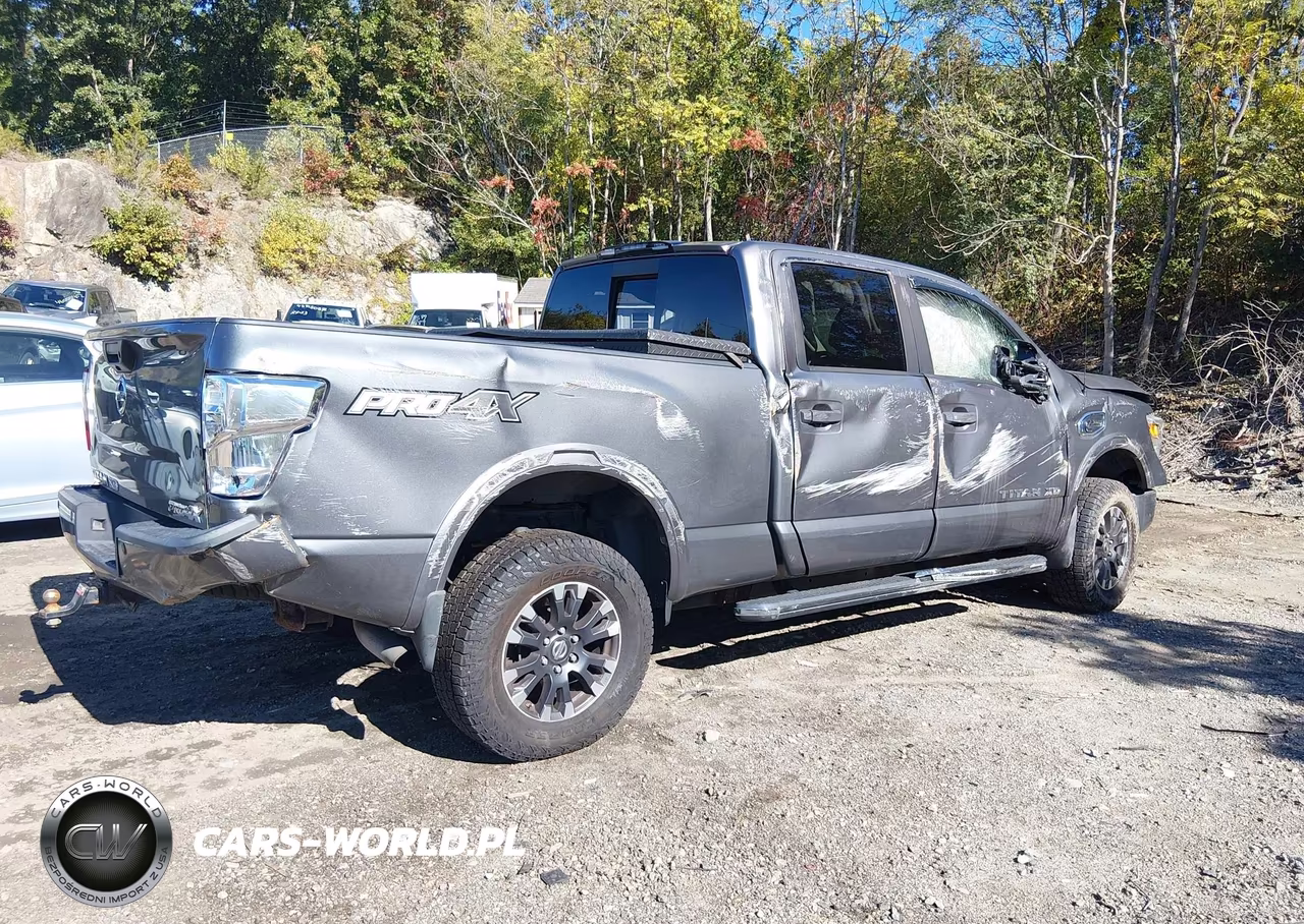 2016 Nissan Titan Xd Pro-4X Diesel VIN:1N6BA1F46GN502351 - 4