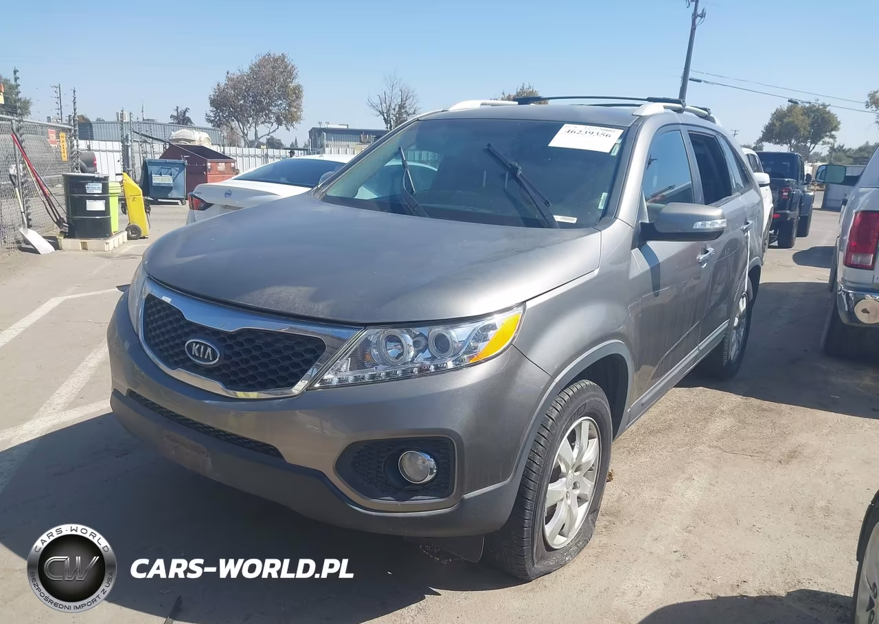 2011 Kia Sorento Lx VIN:5XYKT4A15BG183021 - 2