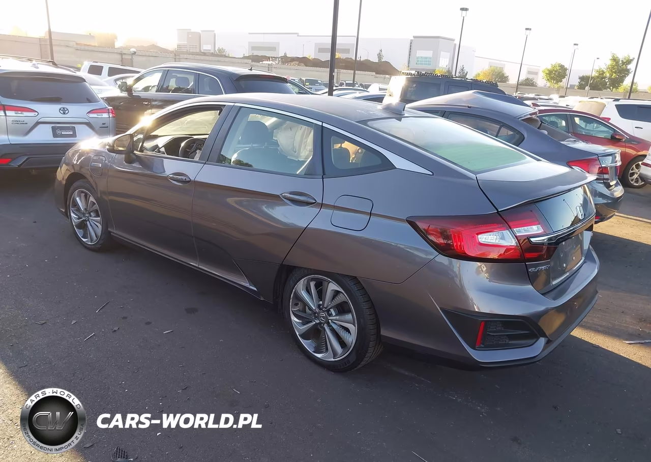 2018 Honda Clarity Plug-In Hybrid VIN:JHMZC5F14JC003008 - 3