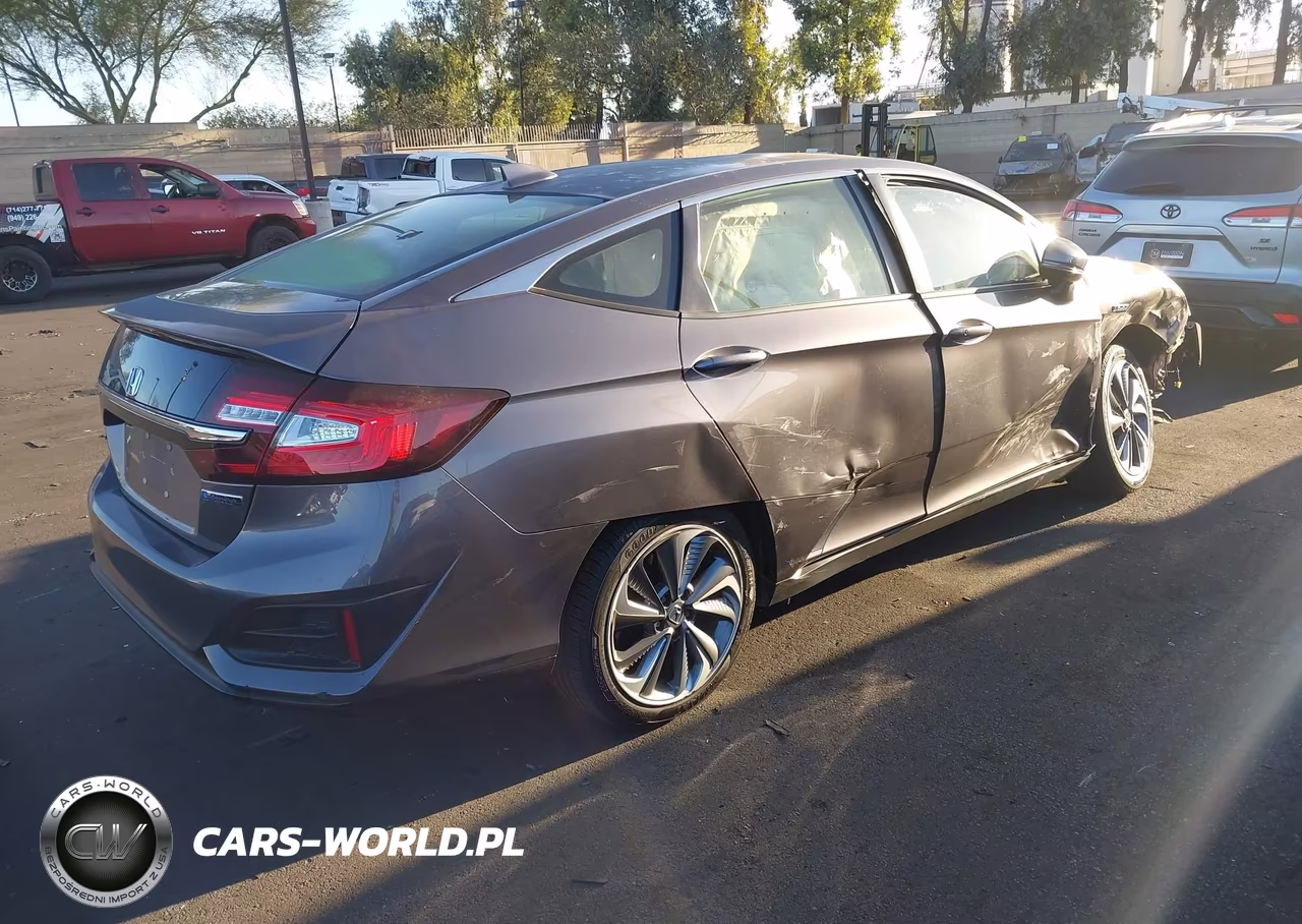 2018 Honda Clarity Plug-In Hybrid VIN:JHMZC5F14JC003008 - 4