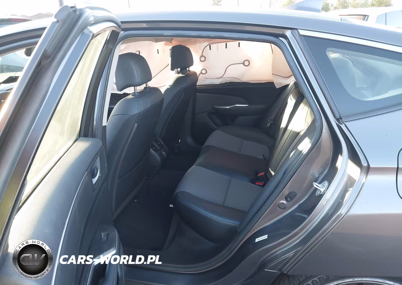 2018 Honda Clarity Plug-In Hybrid VIN:JHMZC5F14JC003008 - 8