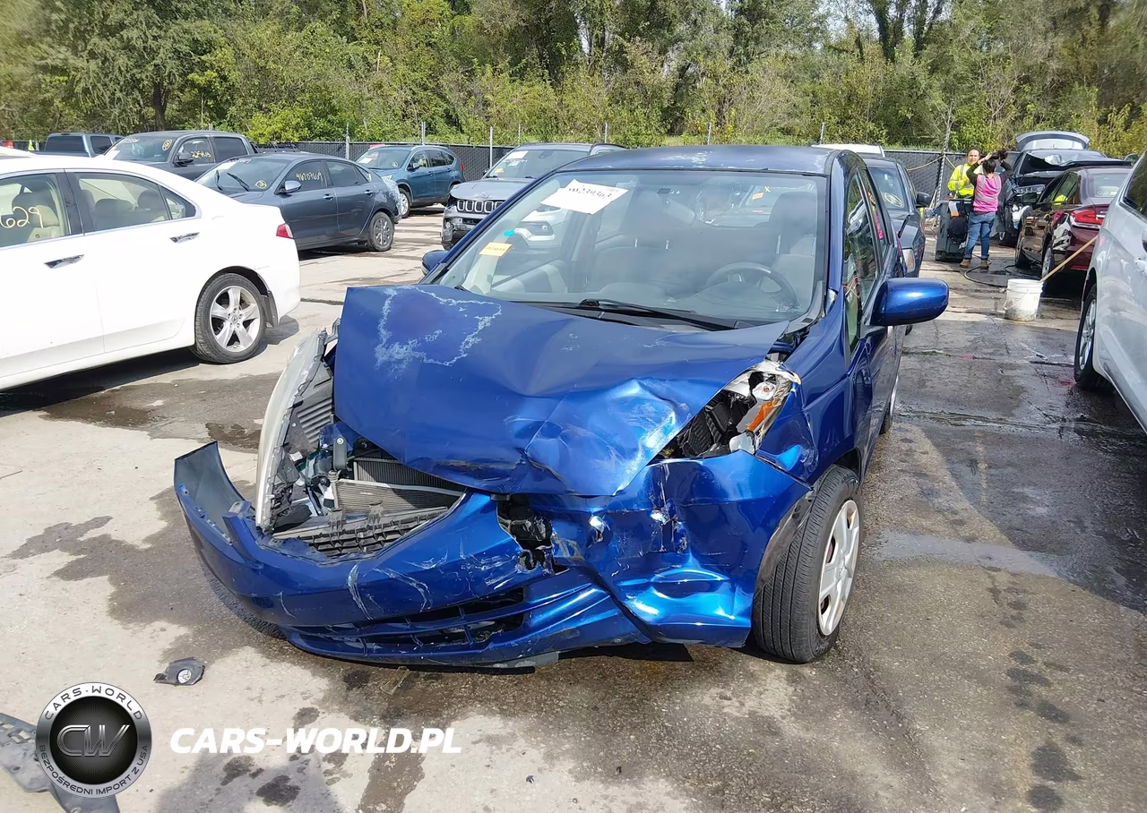 2013 Honda Fit VIN:JHMGE8H37DC077478 - 6