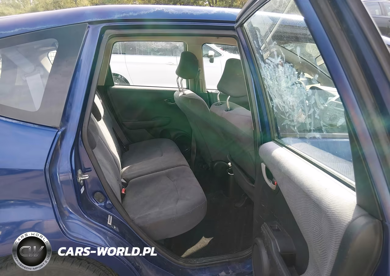 2013 Honda Fit VIN:JHMGE8H37DC077478 - 8