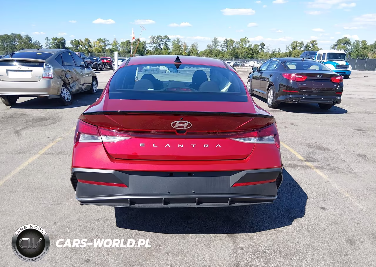 2025 Hyundai Elantra Sel Sport VIN:KMHLM4DG2SU875782 - 16