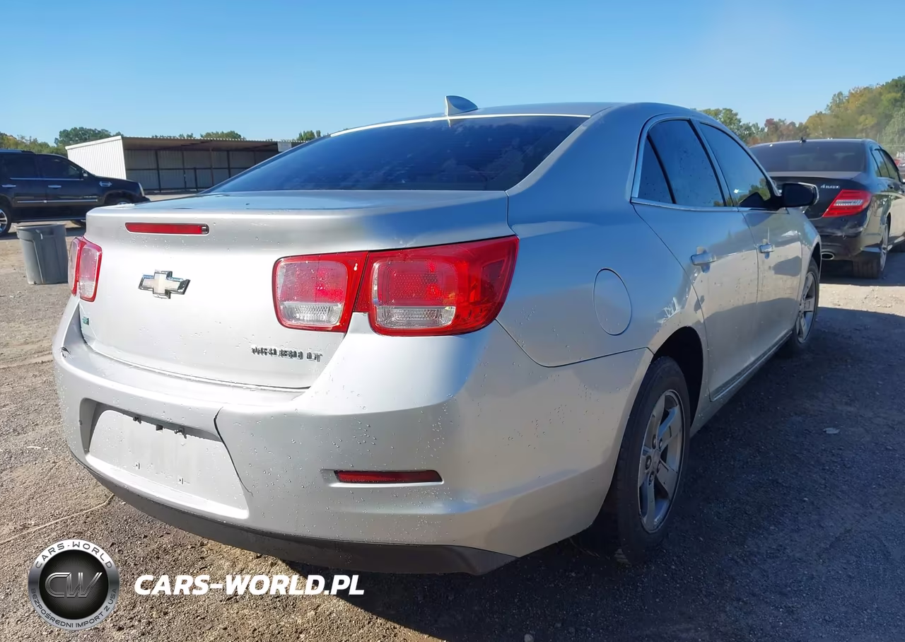 2015 Chevrolet Malibu 2Lt VIN:1G11D5SL3FF175614 - 4