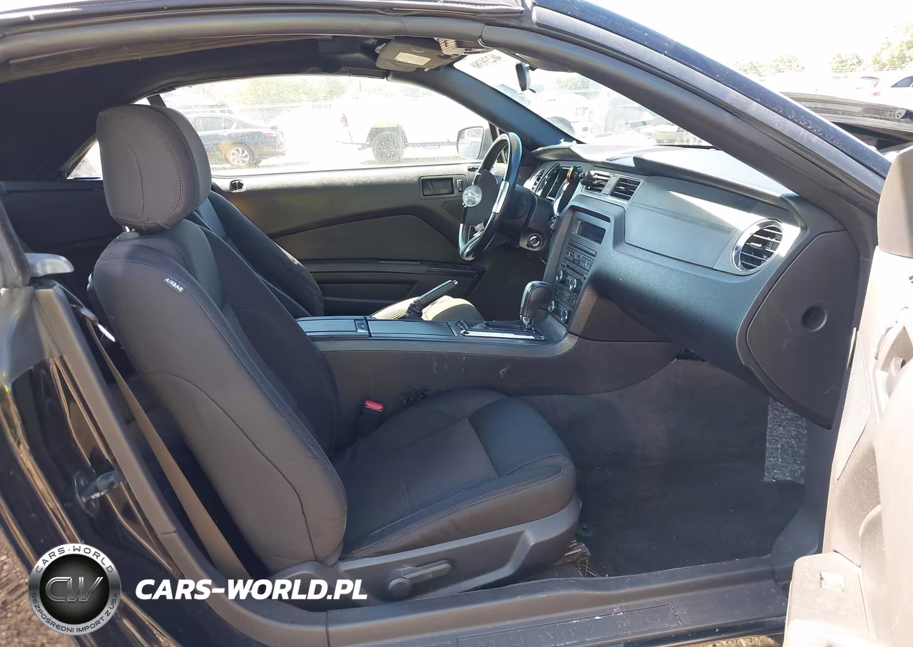 2013 Ford Mustang V6 VIN:1ZVBP8EM4D5211173 - 5