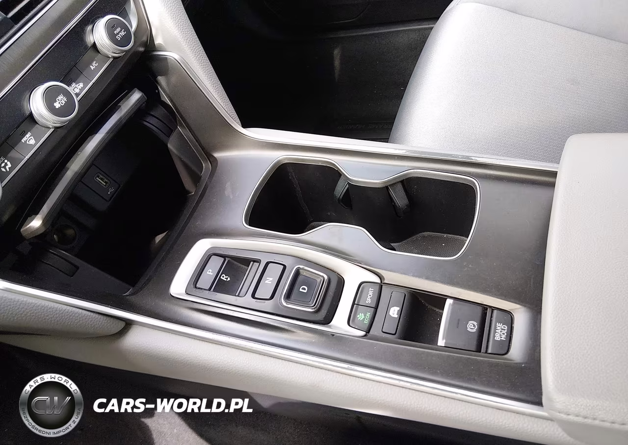 2019 Honda Accord Hybrid VIN:1HGCV3F17KA019711 - 20