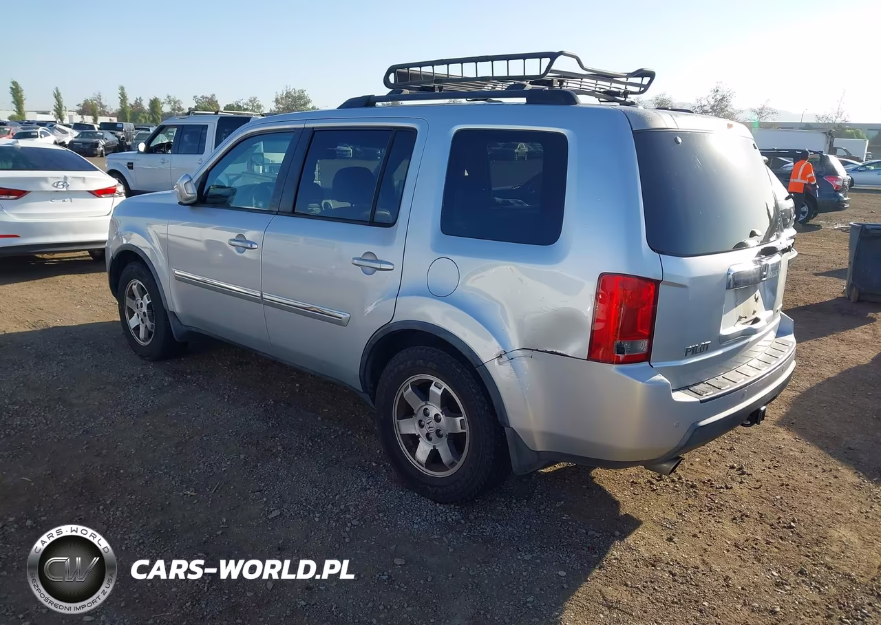 2009 Honda Pilot Touring VIN:5FNYF489X9B005006 - 3