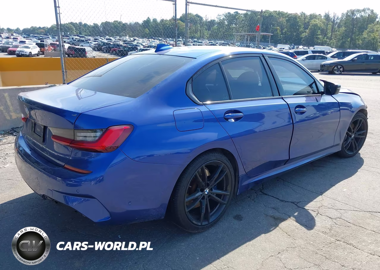 2019 BMW 330I xDrive VIN:WBA5R7C58KAE82869 - 4