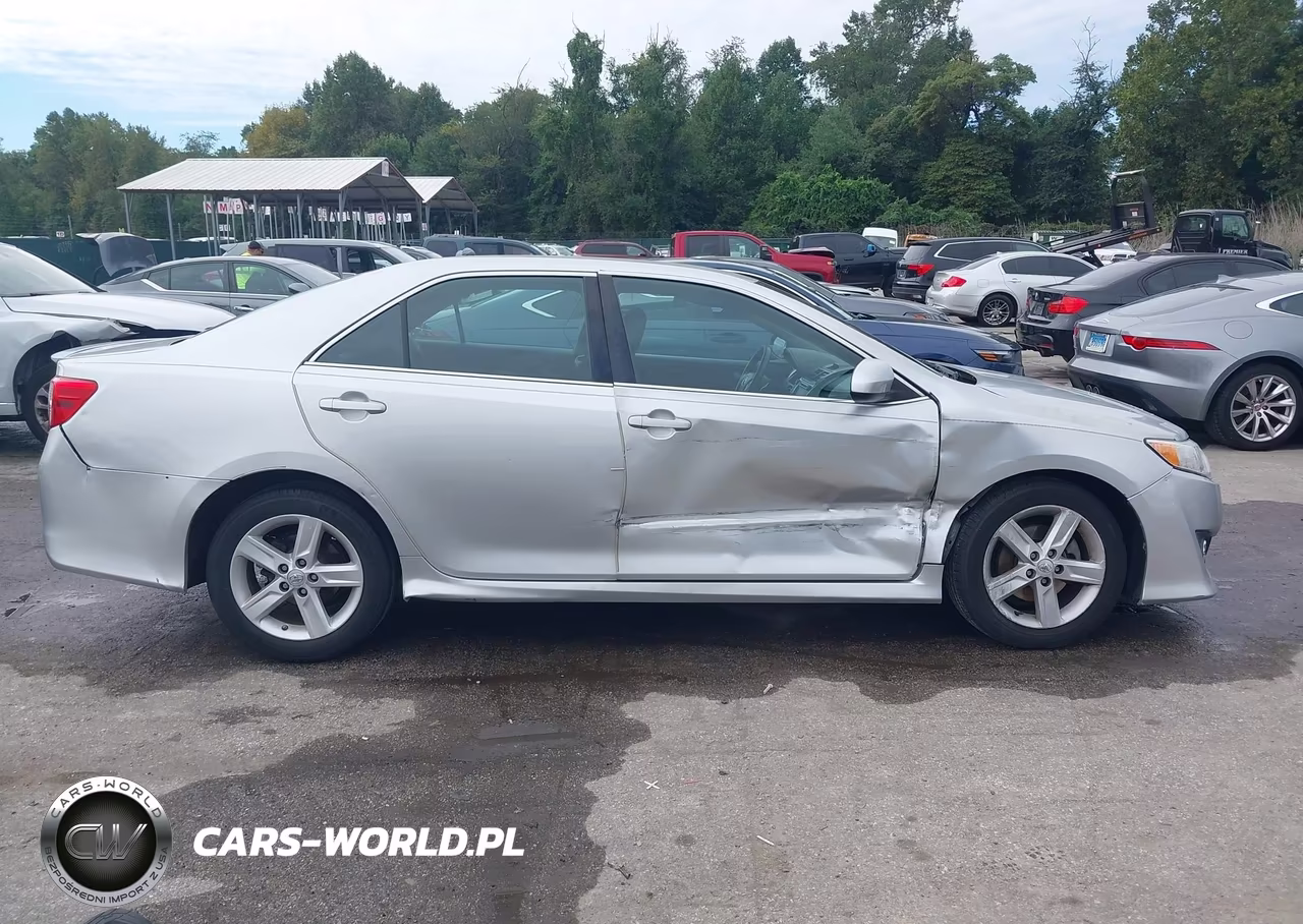2014 Toyota Camry Se VIN:4T1BF1FK2EU415015 - 13