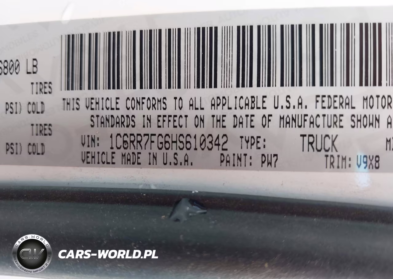 2017 Ram 1500 Tradesman 4X4 6'4 Box VIN:1C6RR7FG6HS610342 - 9