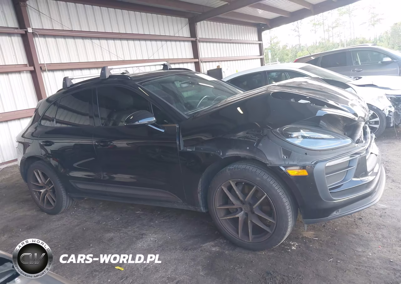 2022 Porsche Macan VIN:WP1AA2A52NLB00516 - 13