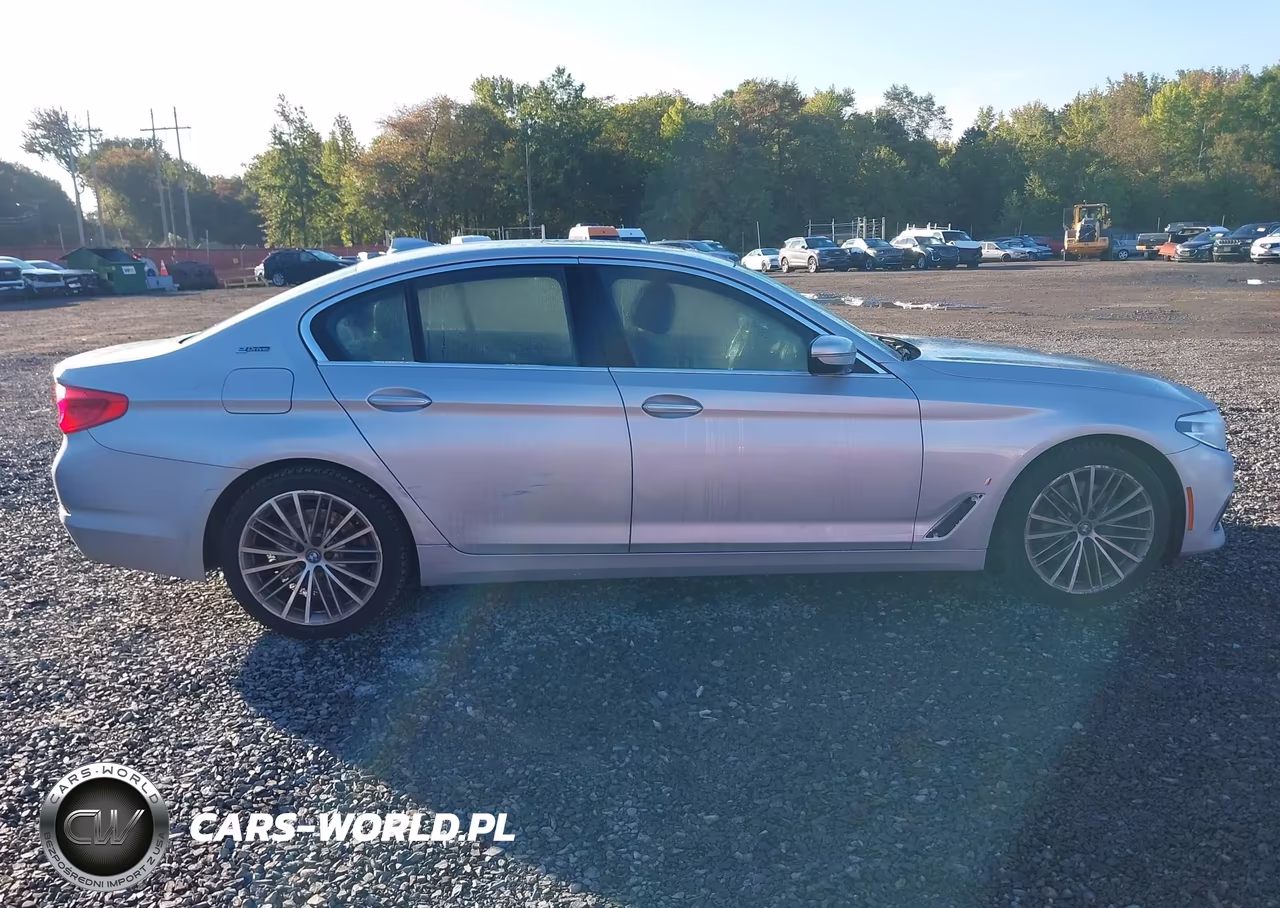 2018 BMW 530E xDrive Iperformance VIN:WBAJB1C5XJB085086 - 13