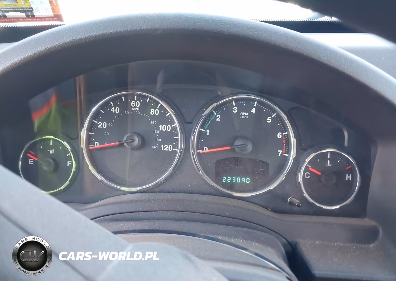 2012 Jeep Liberty Sport VIN:1C4PJMAK9CW110257 - 7