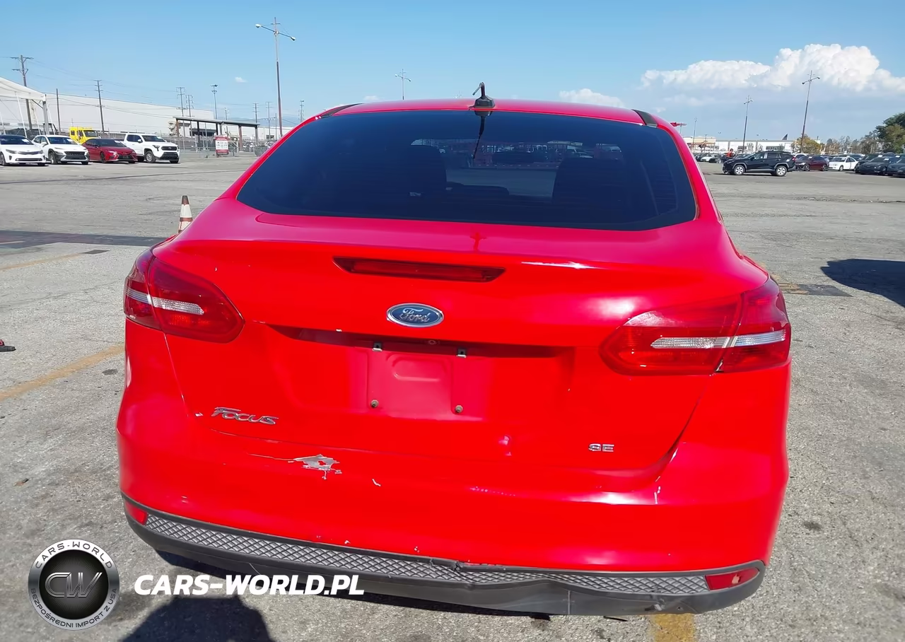 2015 Ford Focus Se VIN:1FADP3F28FL287849 - 6