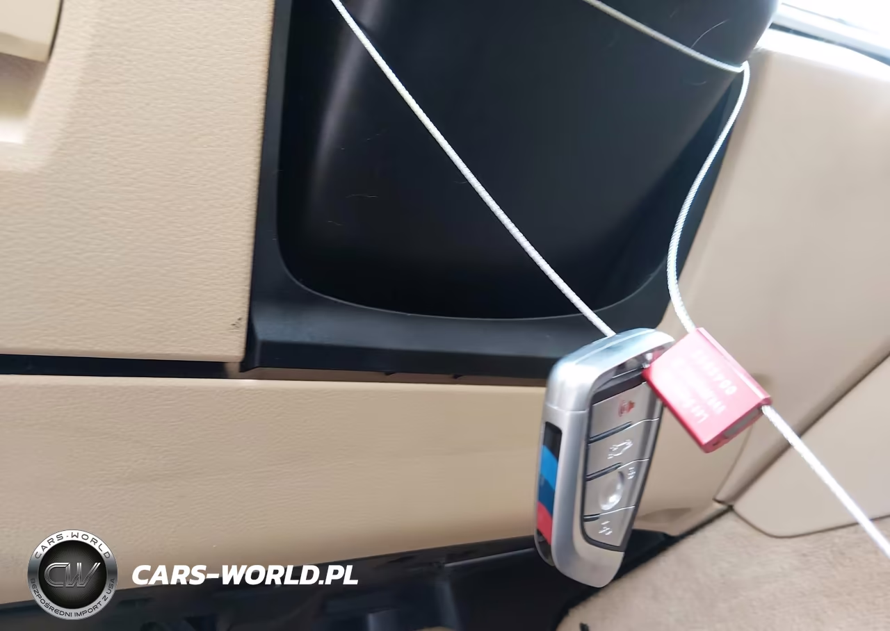 2012 BMW 528I VIN:WBAXG5C5XCDX04022 - 11